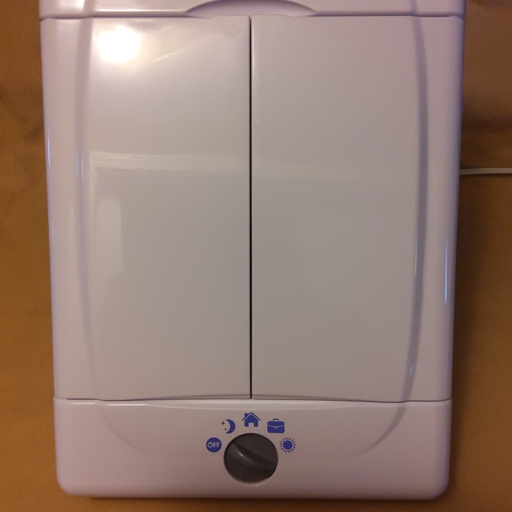 Conair Reflections Two-Sided Lighted Makeup Mirror